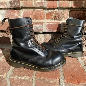 dr. martens mie 10-eye steel toe boots